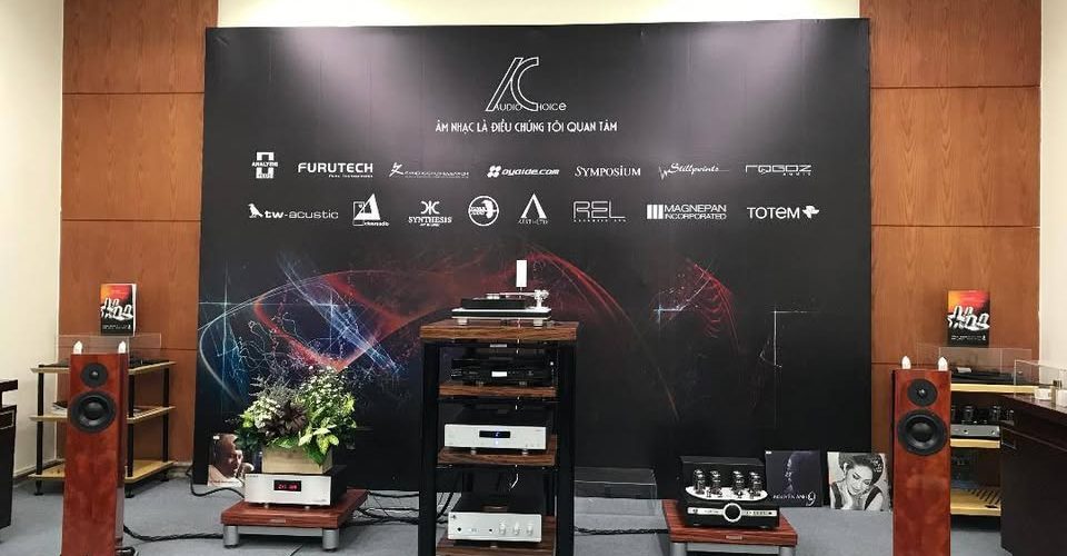ROGOZ AUDIO AT THE SAIGON AV SHOW Sept 2017 We would like to thank…